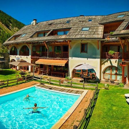 Hôtel & Spa La Ferme de l'Izoard Arvieux Buitenkant foto